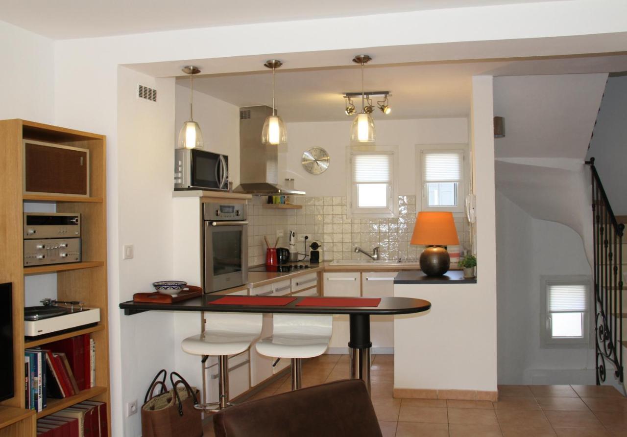 Agreable Maison De Ville Eyragues Buitenkant foto