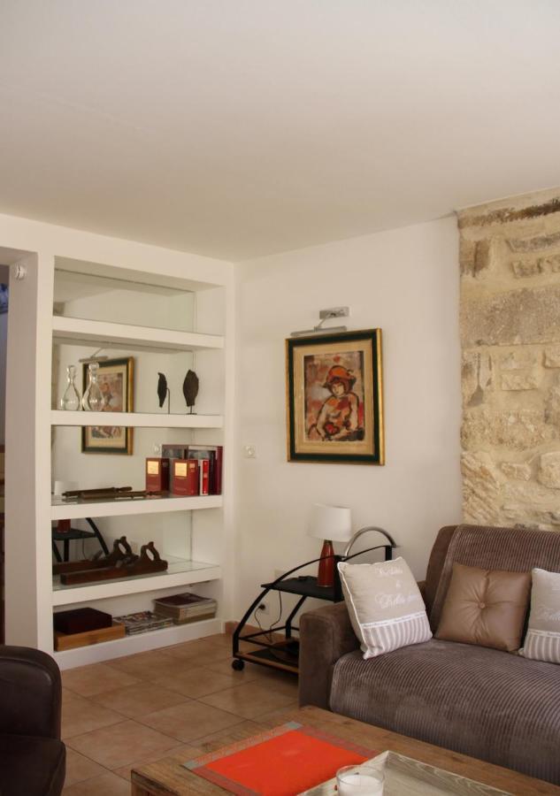 Agreable Maison De Ville Eyragues Buitenkant foto
