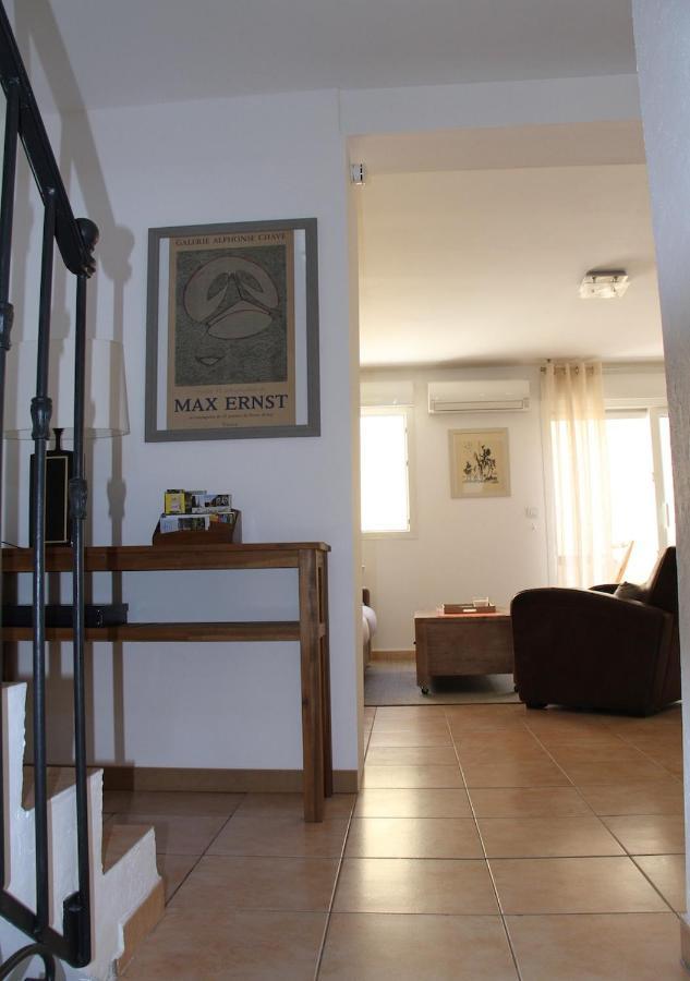 Agreable Maison De Ville Eyragues Buitenkant foto